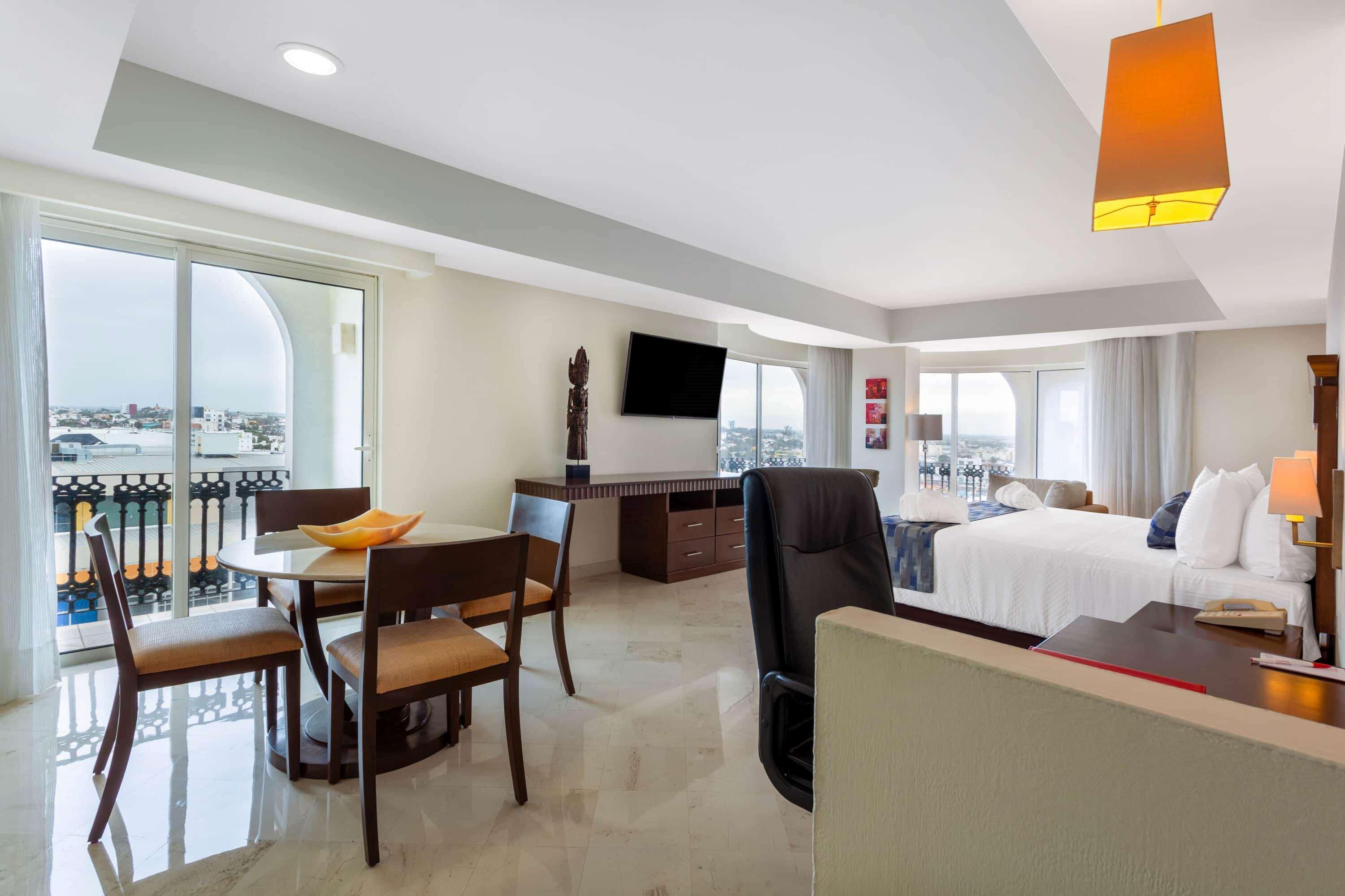 Ramada Plaza By Wyndham Veracruz Boca Del Rio Bagian luar foto
