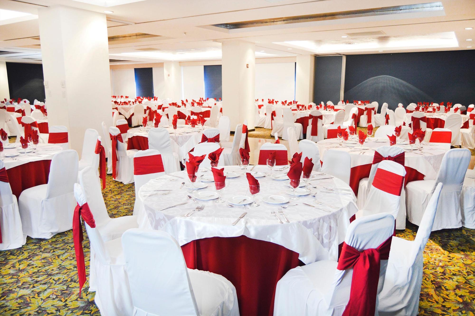 Ramada Plaza By Wyndham Veracruz Boca Del Rio Bagian luar foto