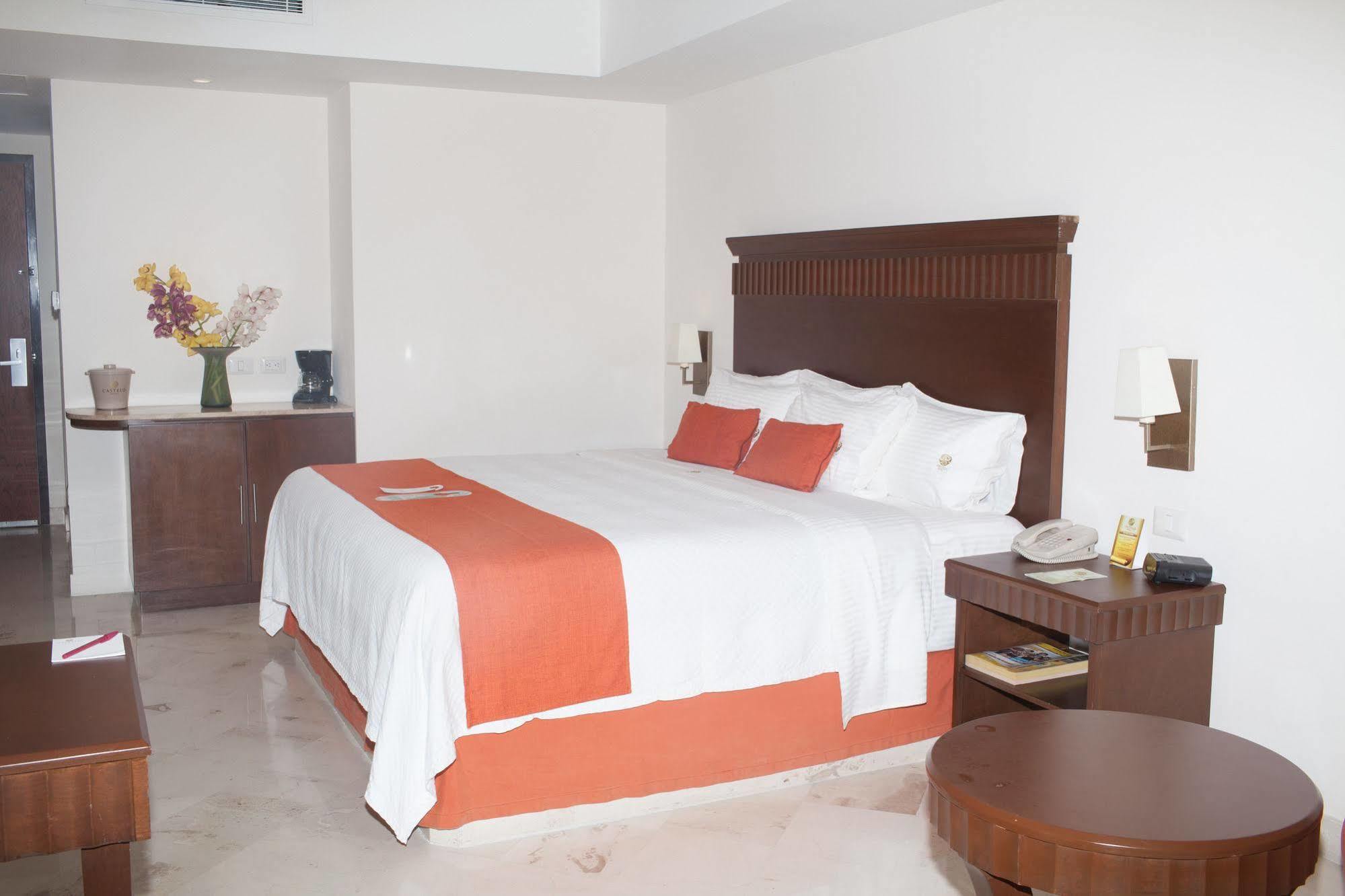 Ramada Plaza By Wyndham Veracruz Boca Del Rio Bagian luar foto